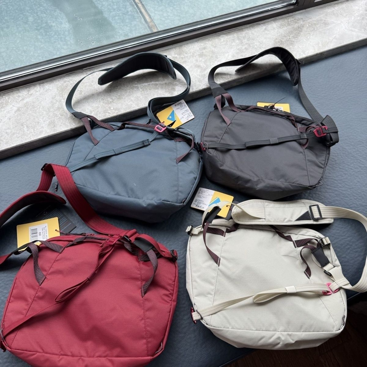 8L Outdoor Messenger Bag Large - Cycling Commute ulasan dan harga